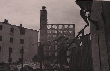 Fragment miasta po jednym z bombardowań